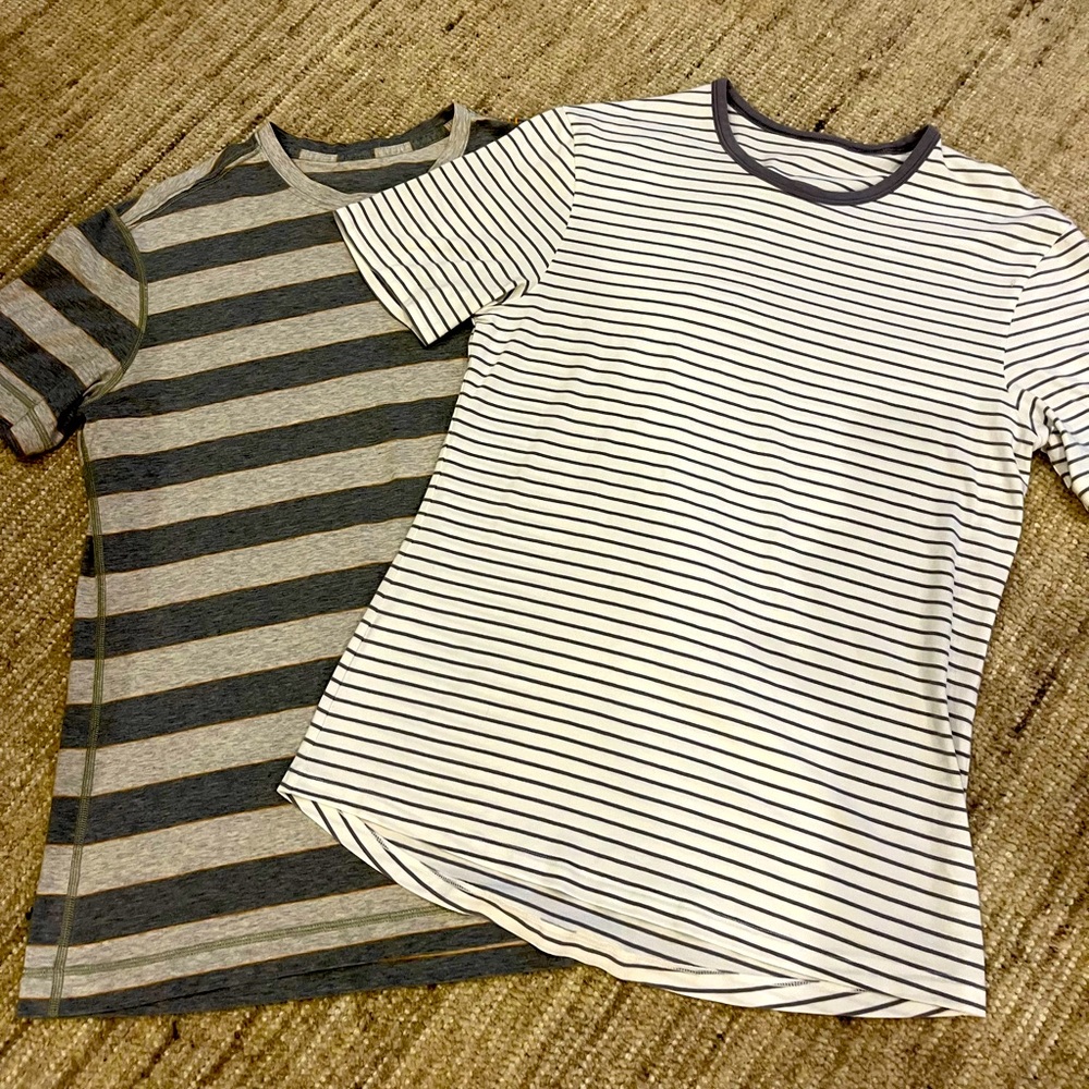 Mens Lululemon T-Shirts Size Medium